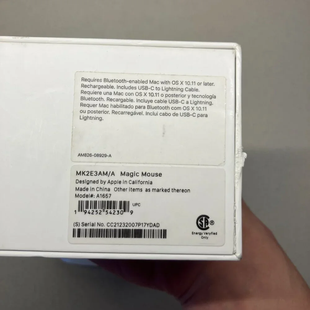 Beautiful Apple Magic Mouse (A1657) - MK2E3AM/A (Lightning Port) WORKS PERFECT